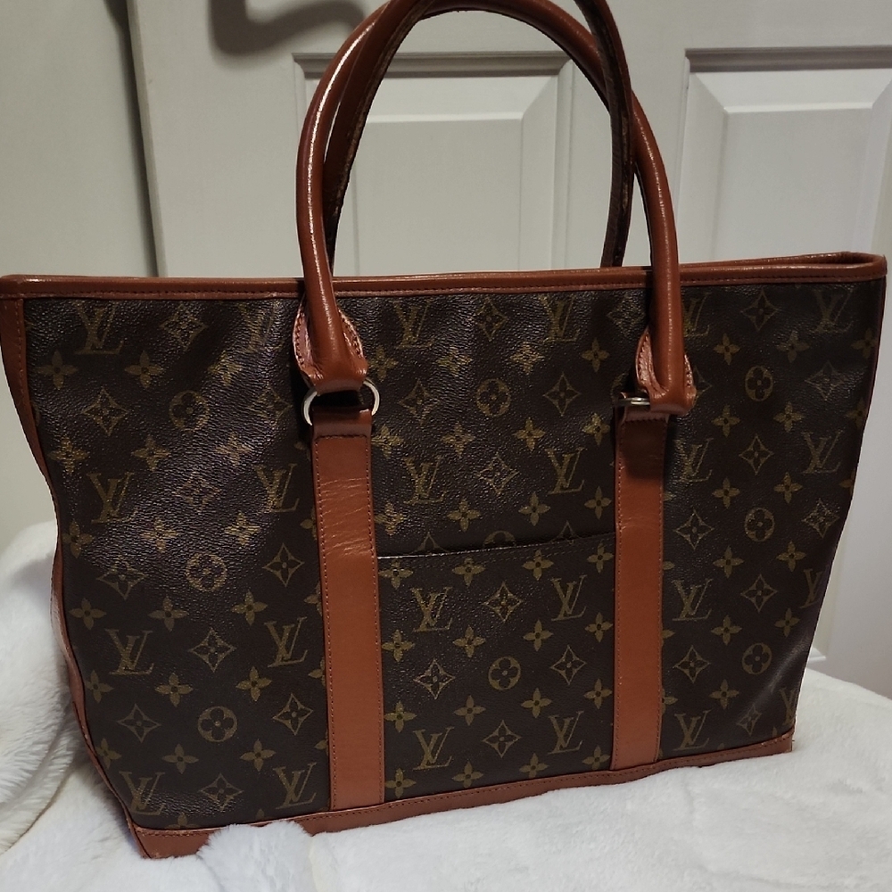 Louis Vuitton Brown Briefcase with Iconic Monogram